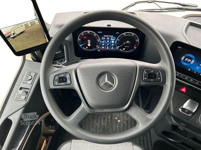Φορτηγό πλατφόρμα με μουσαμά Mercedes-Benz ACTROS