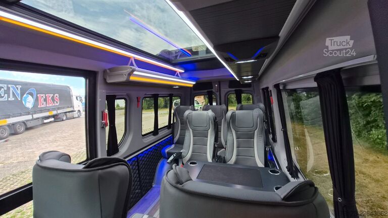 Минибус MERCEDES-BENZ 319 StockSprinter VIP Shuttle 9 SS  Panoramadach