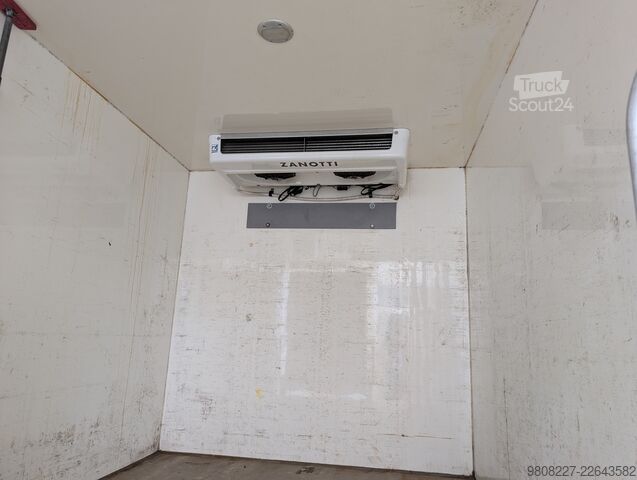 Caminhão frigorífico VW Crafter 35