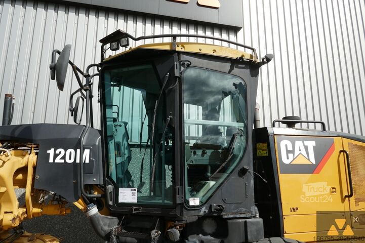 Greideris Caterpillar 120M