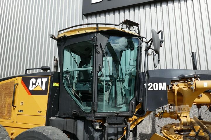 Greideris Caterpillar 120M
