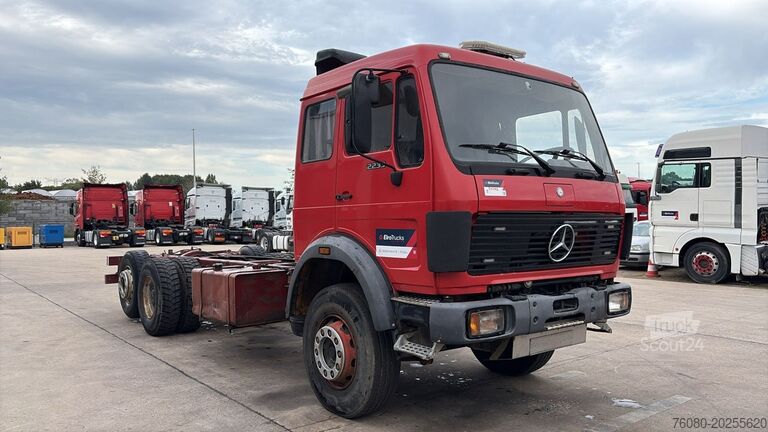 Chassis cabine Mercedes-Benz SK 2233 (GRAND PONT / V8 AVEC 2X TURBO / BIG AXLE)