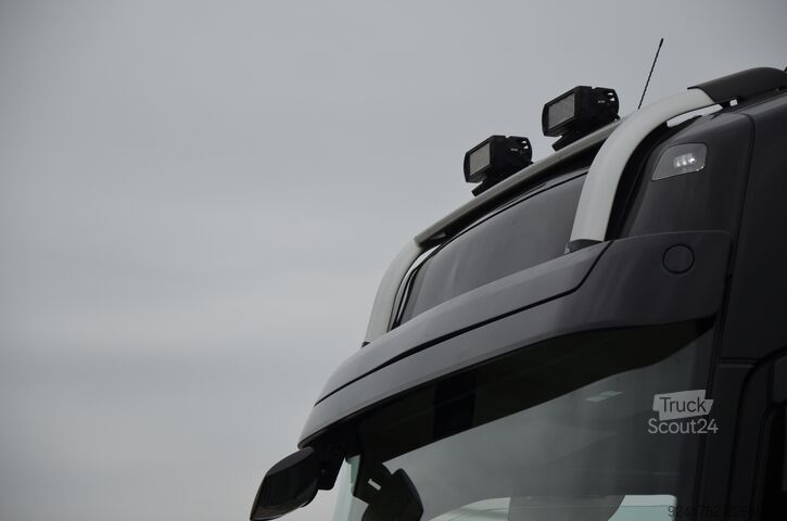 стандартний тягач Volvo FH 500 NEW /EURO 6/2023r./KLIMA P / FULL LED/ACC/WAGA/NAVI/KAMERA/8800