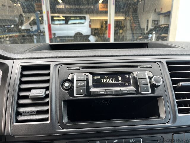 Passagerbus VW Transporter Kombi 2.0 TDI L1H1 BTW en BPM VRIJ!...