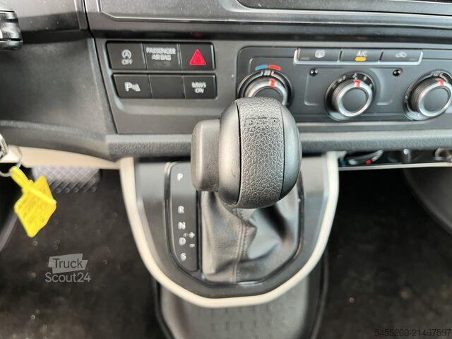 Passagerbus VW Transporter Kombi 2.0 TDI L1H1 BTW en BPM VRIJ!...