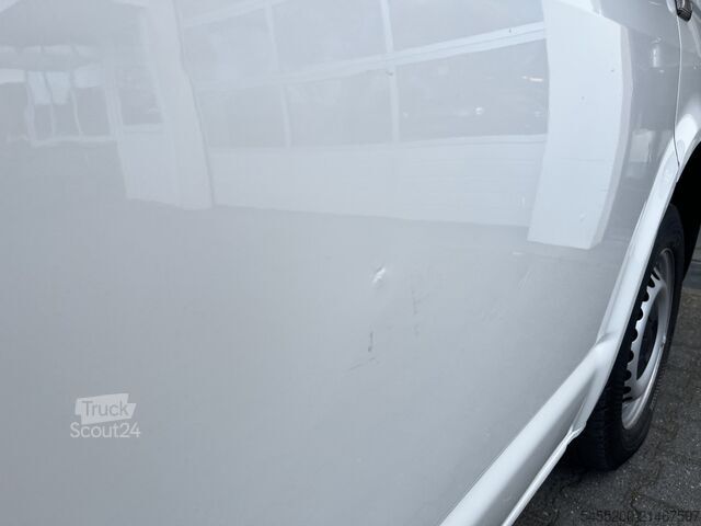Passagerbus VW Transporter Kombi 2.0 TDI L1H1 BTW en BPM VRIJ!...