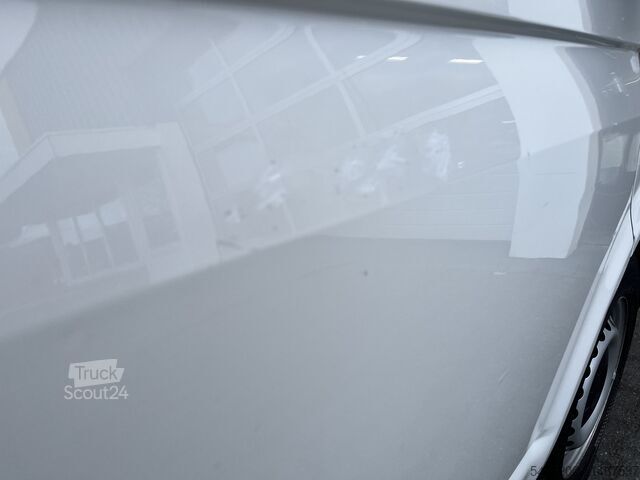 Passagerbus VW Transporter Kombi 2.0 TDI L1H1 BTW en BPM VRIJ!...