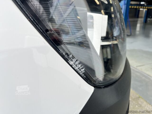 Passagerbus VW Transporter Kombi 2.0 TDI L1H1 BTW en BPM VRIJ!...