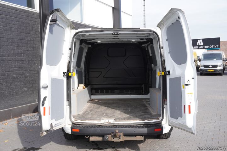 Skåpbil Ford Transit Custom 2.0 TDCI EURO 6 - Airco - Navi -...