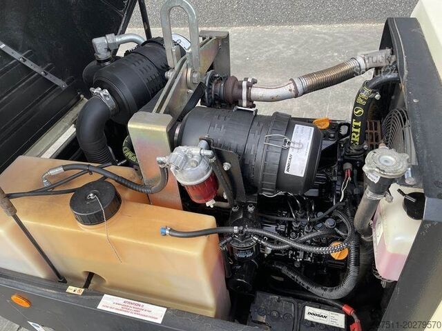 Kompresor Doosan 7 / 53