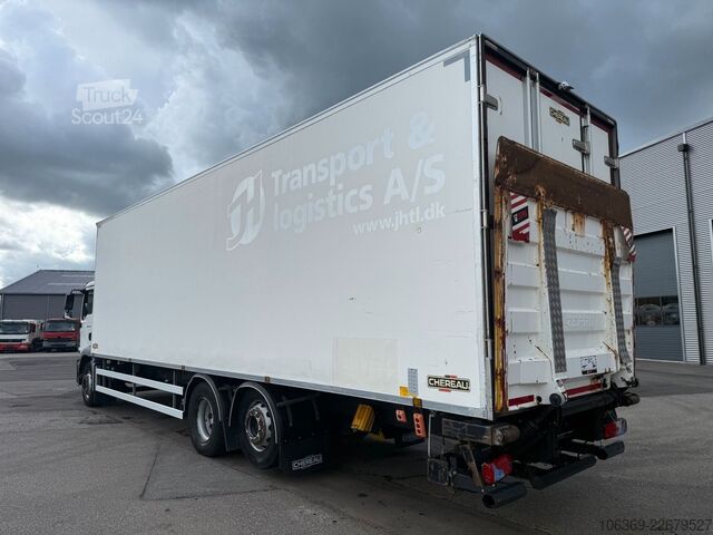 Caminhão frigorífico MAN TGM 26.340 6x2*4 Carrier Supra 1250 Nordic