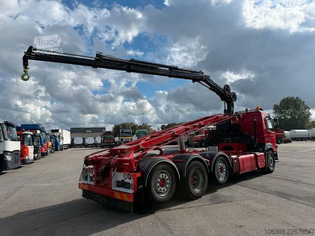 Grua montada em camião VOLVO FM500 8x2 Pusher Tridem Crane Hiab 099 B3 Radio