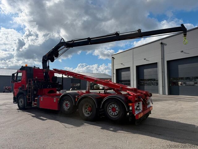 Grua montada em camião VOLVO FM500 8x2 Pusher Tridem Crane Hiab 099 B3 Radio