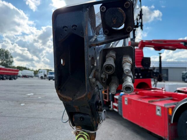 Grua montada em camião VOLVO FM500 8x2 Pusher Tridem Crane Hiab 099 B3 Radio
