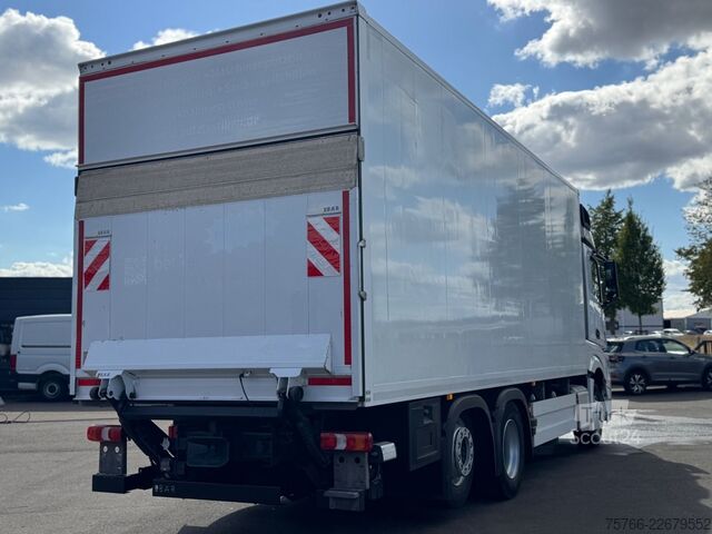Skåpbil MERCEDES-BENZ ACTROS 2545 L / LBW / SEITENTÜRE