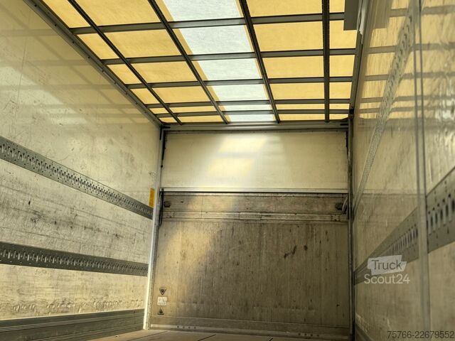 Skåpbil MERCEDES-BENZ ACTROS 2545 L / LBW / SEITENTÜRE