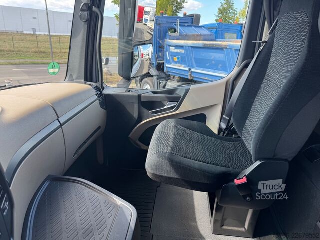 Skåpbil MERCEDES-BENZ ACTROS 2545 L / LBW / SEITENTÜRE