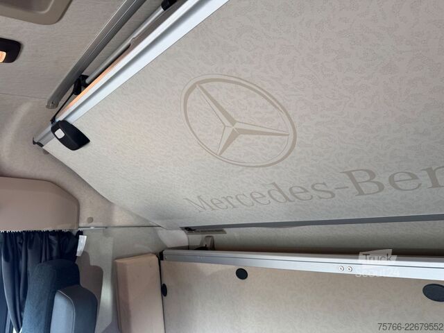 Skåpbil MERCEDES-BENZ ACTROS 2545 L / LBW / SEITENTÜRE