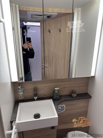 Autorulotă integrată FRANKIA F-Line I 790 GD Hubstützen Lithium  Solar SAT TV
