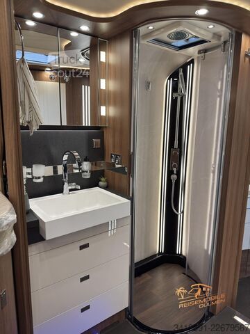 Integrált lakóautó CARTHAGO chic e-line xl I I 61 LE Solar Lithium Bugausbau