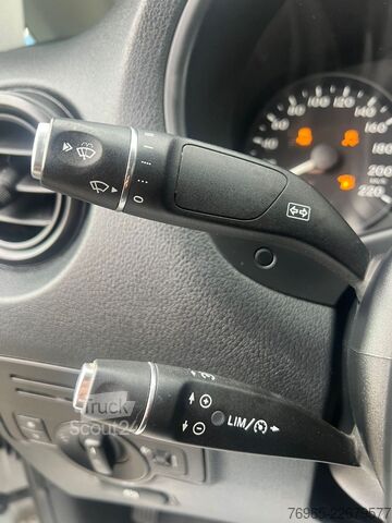 Panelová dodávka MERCEDES-BENZ Vito 114 LANG 6G KLIMA 3-SITZER TEMPOMAT EU6 AHK