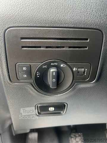 Panelová dodávka MERCEDES-BENZ Vito 114 LANG 6G KLIMA 3-SITZER TEMPOMAT EU6 AHK
