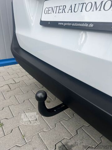 Panelová dodávka MERCEDES-BENZ Vito 114 LANG 6G KLIMA 3-SITZER TEMPOMAT EU6 AHK