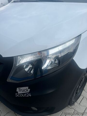 Panelová dodávka MERCEDES-BENZ Vito 114 LANG 6G KLIMA 3-SITZER TEMPOMAT EU6 AHK