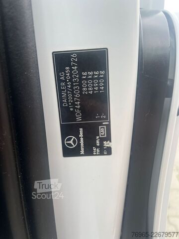 Panelová dodávka MERCEDES-BENZ Vito 114 LANG 6G KLIMA 3-SITZER TEMPOMAT EU6 AHK