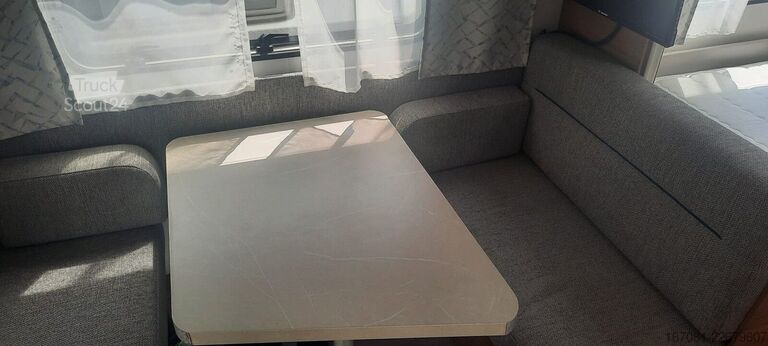 Karavan HOBBY De Luxe 400 SFe Vorzelt