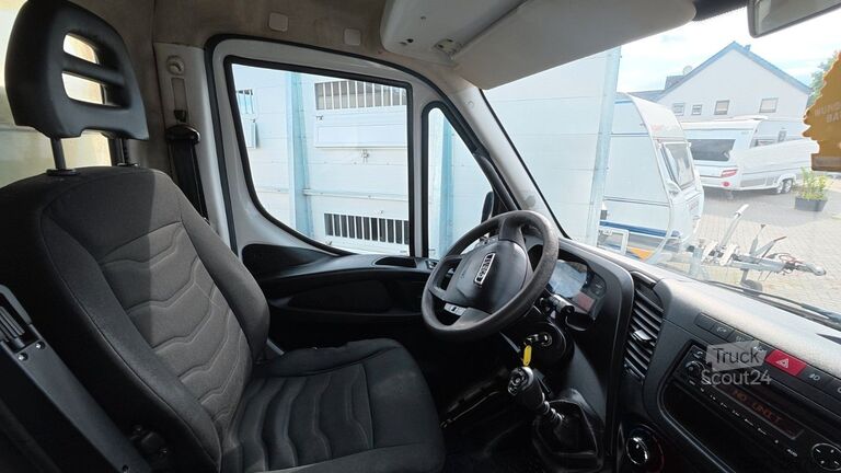 Chladírenská dodávka IVECO 70C15
