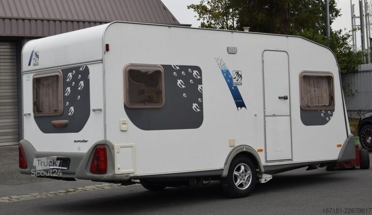 Karavan KNAUS Eurostar 450 mit Mover und Vorzelt