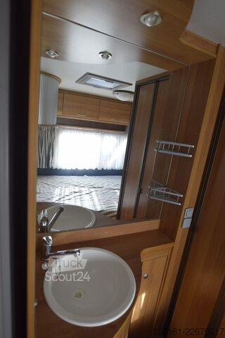 Karavan KNAUS Eurostar 450 mit Mover und Vorzelt