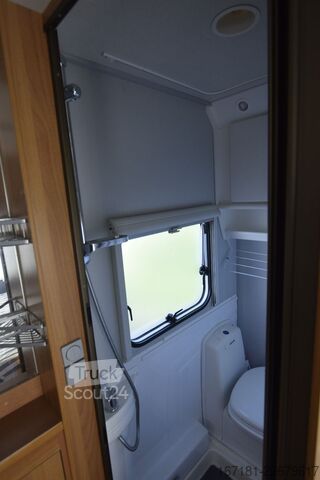 Karavan KNAUS Eurostar 450 mit Mover und Vorzelt