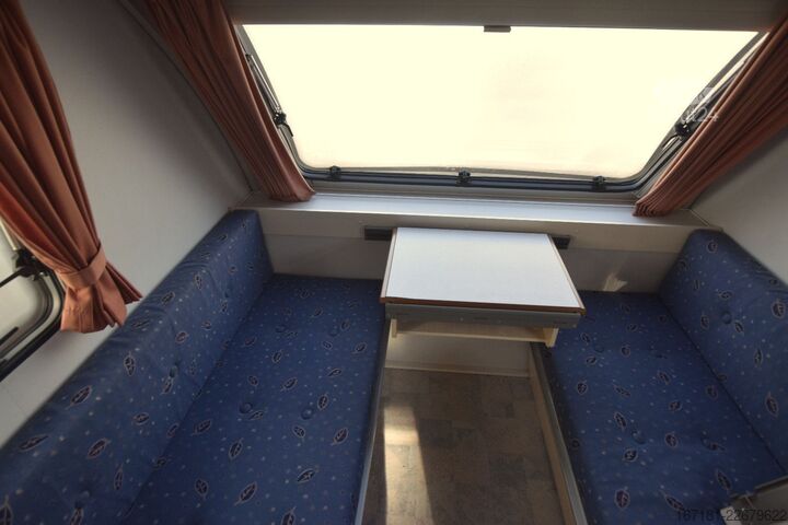 Karavan KIP Kompakt Special 37EK  mit Vorzelt