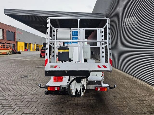 Πλατφόρμα ανύψωσης Nissan Cabstar 35.12 NT400 Ruthmann TB 270.2