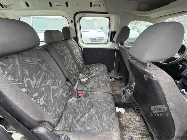 Minibus VOLKSWAGEN Caddy TDI Kombi Maxi Startline BMT  5 Sitzer