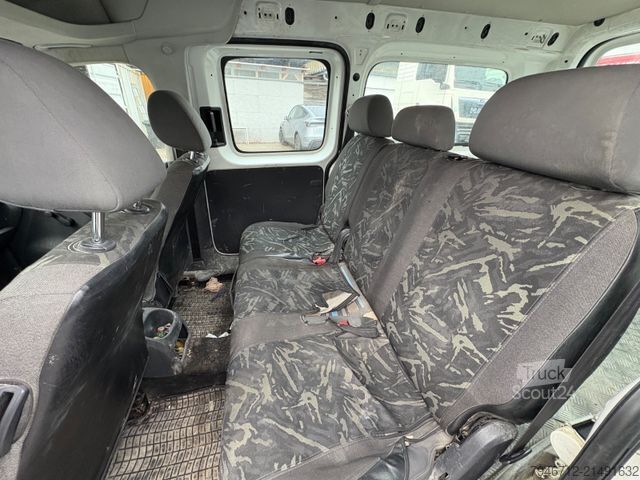 Minibus VOLKSWAGEN Caddy TDI Kombi Maxi Startline BMT  5 Sitzer