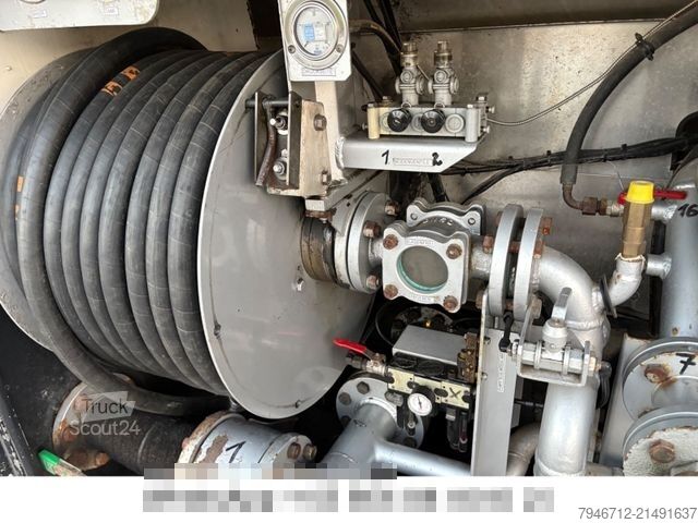 LKW mit Tankaufbau MAN TGS 26.400 GASTANK LKW 6x2 EEV 22.000L *2012*