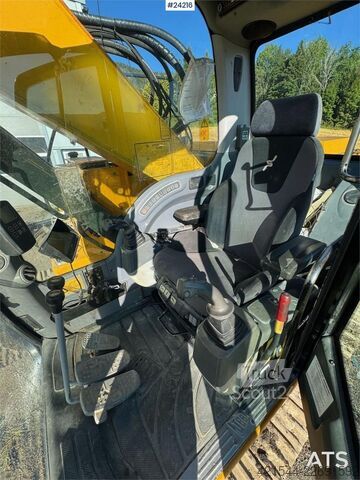 Goseniški bager JCB JZ235LC