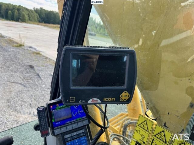 Pelle sur chenilles Komatsu PC170LC-11 Excavator with Rototilt, 3 Buckets and