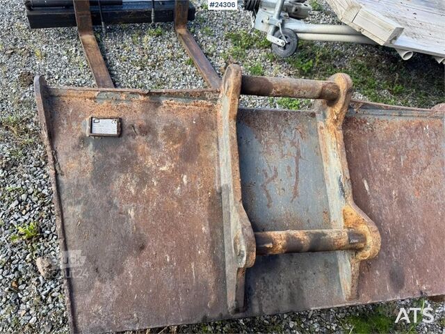 Pelle sur chenilles Komatsu PC170LC-11 Excavator with Rototilt, 3 Buckets and