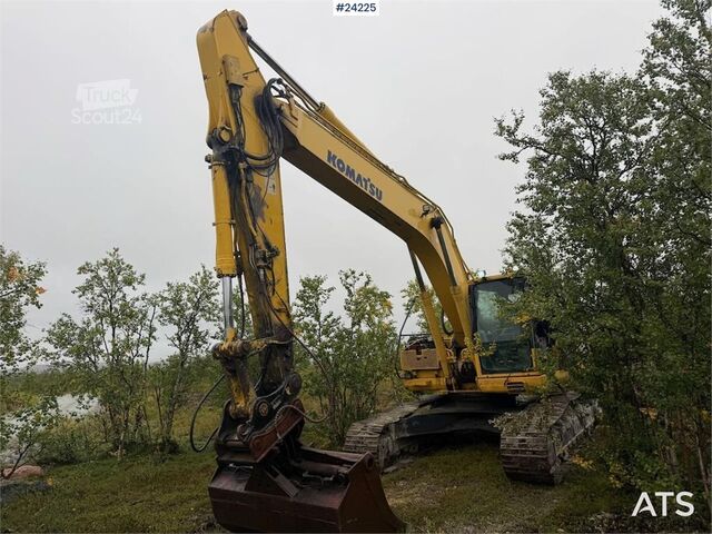 Raupenbagger Komatsu PC240LC-7K excavator w/ 2 buckets – prepared for m