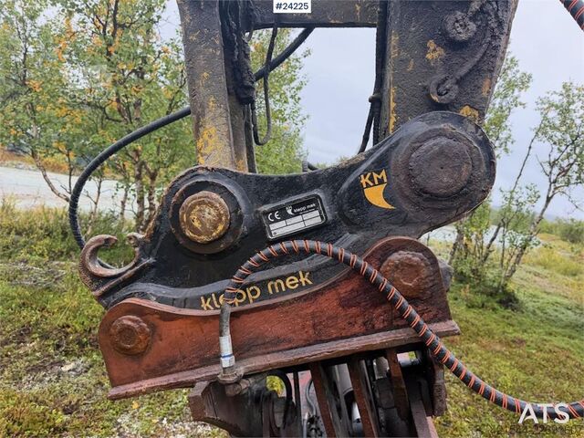 Raupenbagger Komatsu PC240LC-7K excavator w/ 2 buckets – prepared for m