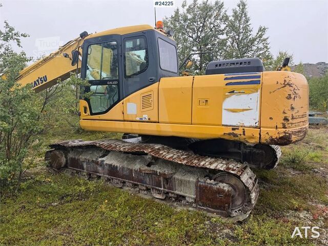 Pelle sur chenilles Komatsu PC240LC-7K excavator w/ 2 buckets – prepared for m