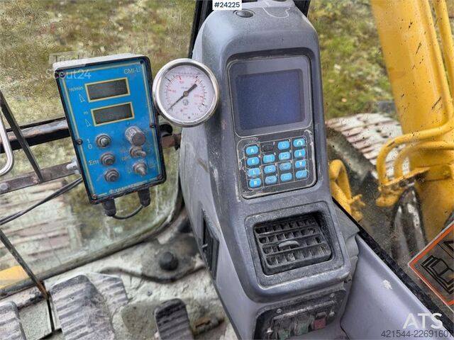 Pelle sur chenilles Komatsu PC240LC-7K excavator w/ 2 buckets – prepared for m