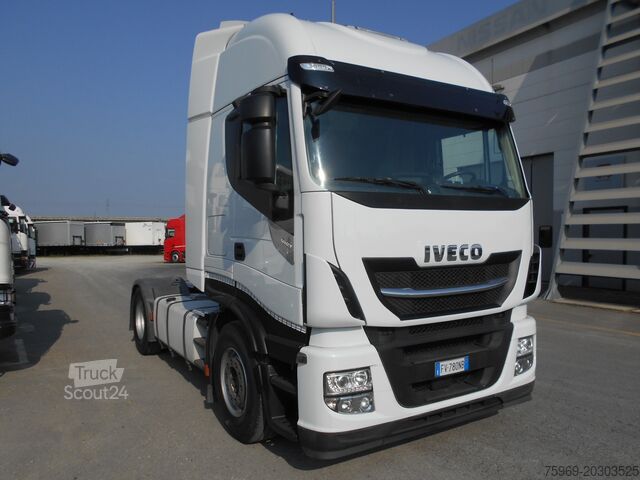 Szabványos közúti nyergesvontató IVECO STRALIS 480