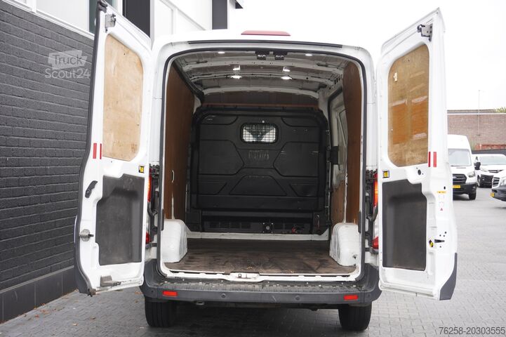 Furgoneta con caja Ford Transit 2.0 TDCI  130PK L2H2 EURO 6 - Airco - N...
