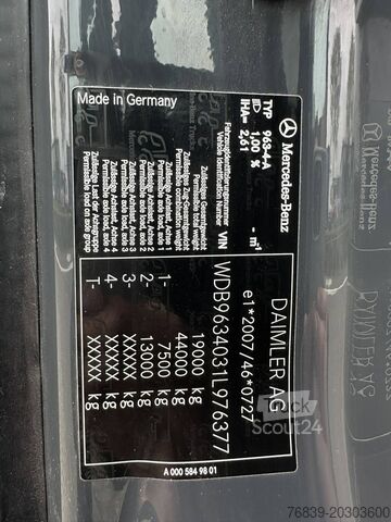 معيار SZM Mercedes-Benz Actros 1836 LS