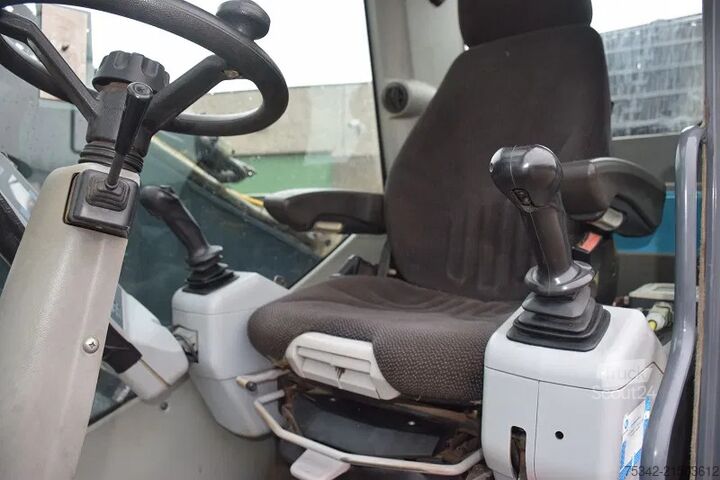 Pelle sur pneus Atlas 350MH